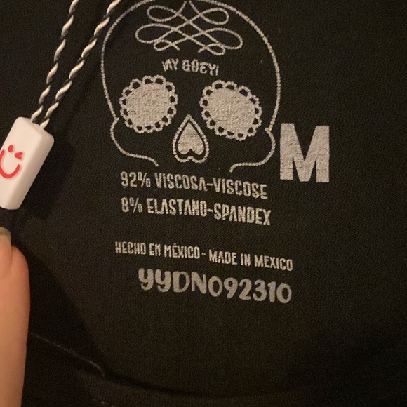 Ay Goey Black sparkly top Size M - Picture 2 of 5